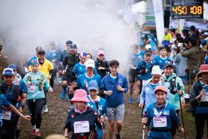 BIB: 450, 8034, 012
                            <button type="button" onclick="openModal(13429566)" class="btn btn-primary btn-sm float-right btn-popup" data-toggle="modal" data-target=".modal-high-quality">
                        <i class="fas fa-shopping-cart"></i> Add to Cart
                    </button>
                                            <button type="button" onclick="isThisMe(13429566, true)" class="btn btn-success btn-sm float-right btn-popup btn-isme hidden" data-toggle="tooltip" data-placement="bottom" title="นี่คือรูปของคุณใช่ไหม คลิกที่นี่เพื่อเอาเข้าอัลบั้ม">
                        <i class="fas fa-plus"></i> Add to album
                    </button>
                    <button type="button" onclick="isThisMe(13429566, false)" class="btn btn-warning btn-sm float-right btn-popup btn-isnotme hidden">
                        <i class="fas fa-ban"></i> Remove from album
                    </button>